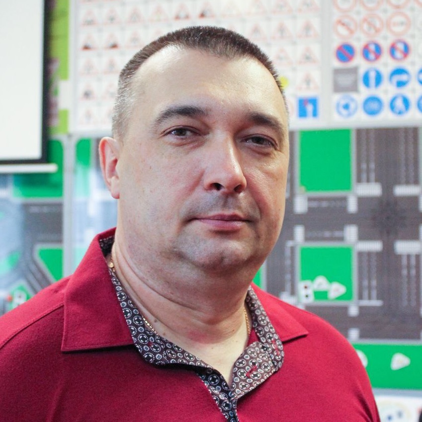 Инструктор по вождению Фатьянов Александр Николаевич